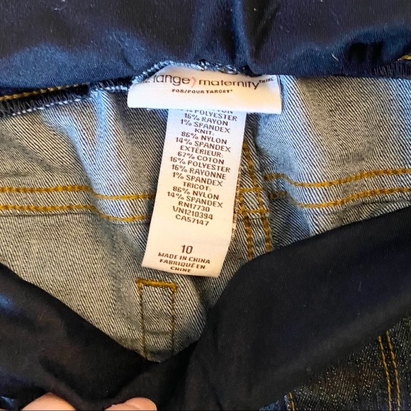 Liz Lange | Maternity Jeans - Picture 3 of 4